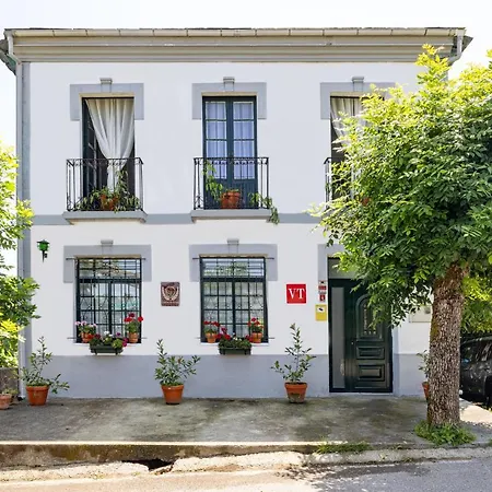 Casona De La Ribeira Sacra * Puebla Del Brollon